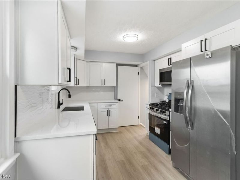 9486 York Road, North Royalton, OH 44133 Photo 20