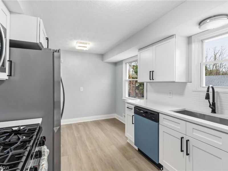 9486 York Road, North Royalton, OH 44133 Photo 21