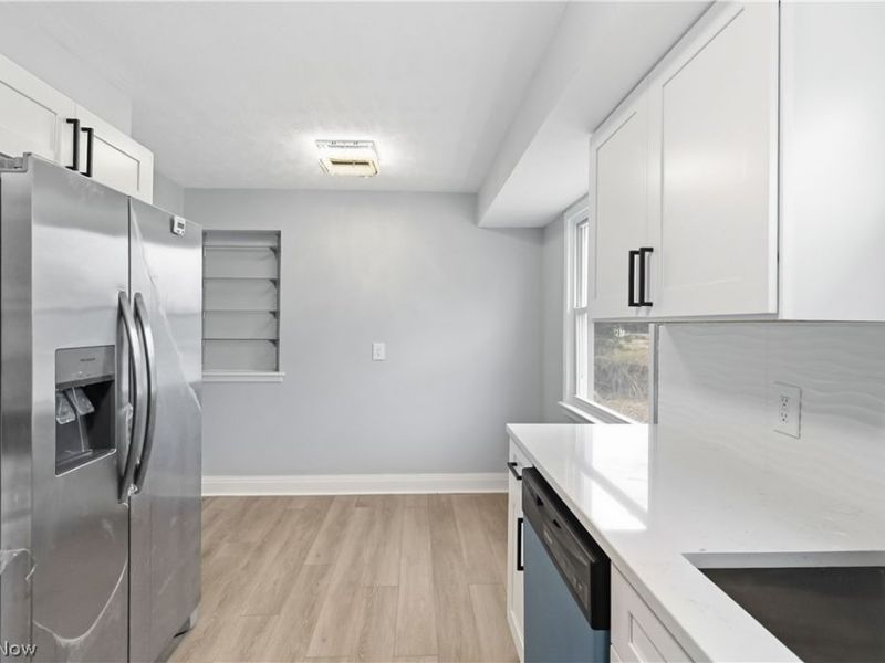 9486 York Road, North Royalton, OH 44133 Photo 24