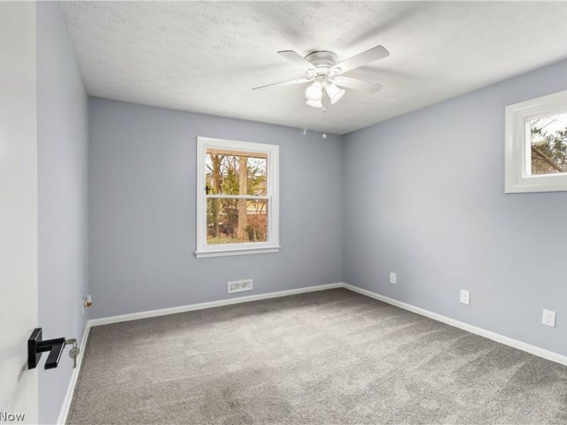 9486 York Road, North Royalton, OH 44133 Photo 32