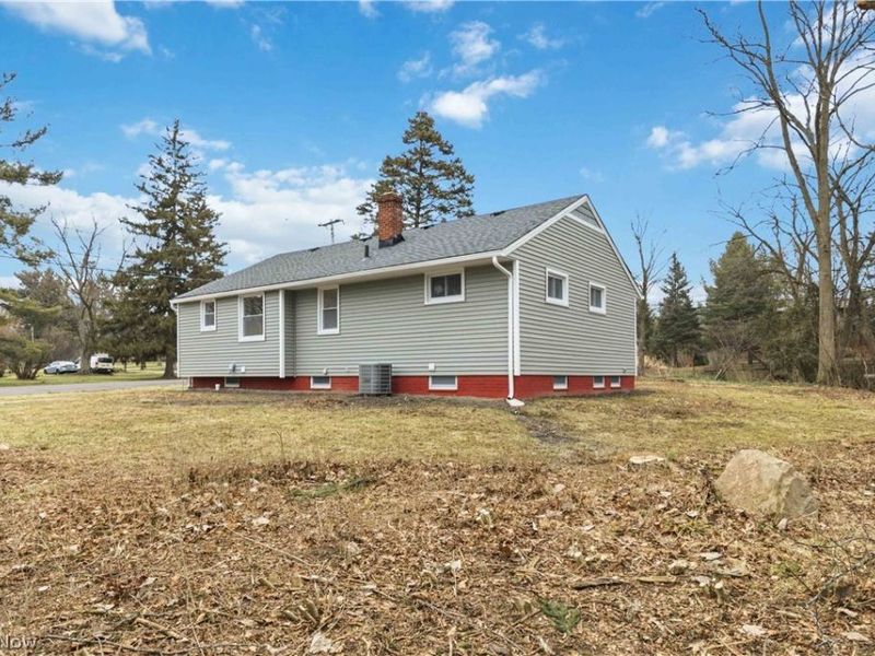 9486 York Road, North Royalton, OH 44133 Photo 7