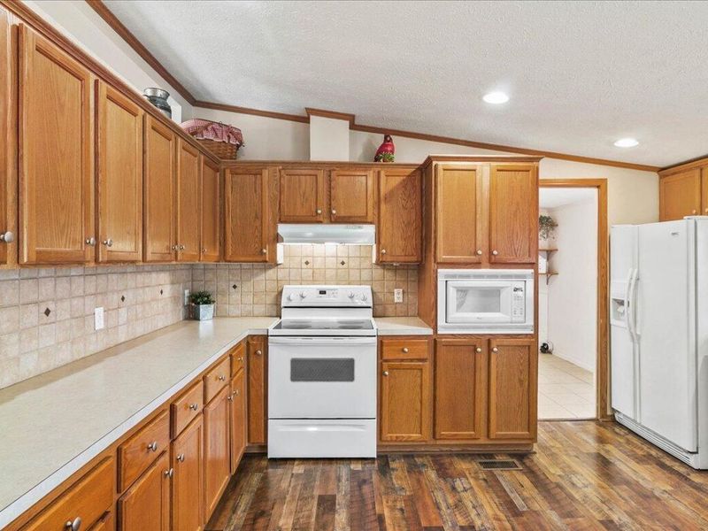 13735 Leeper Perkins Road, Marysville, OH 43040 Photo 8