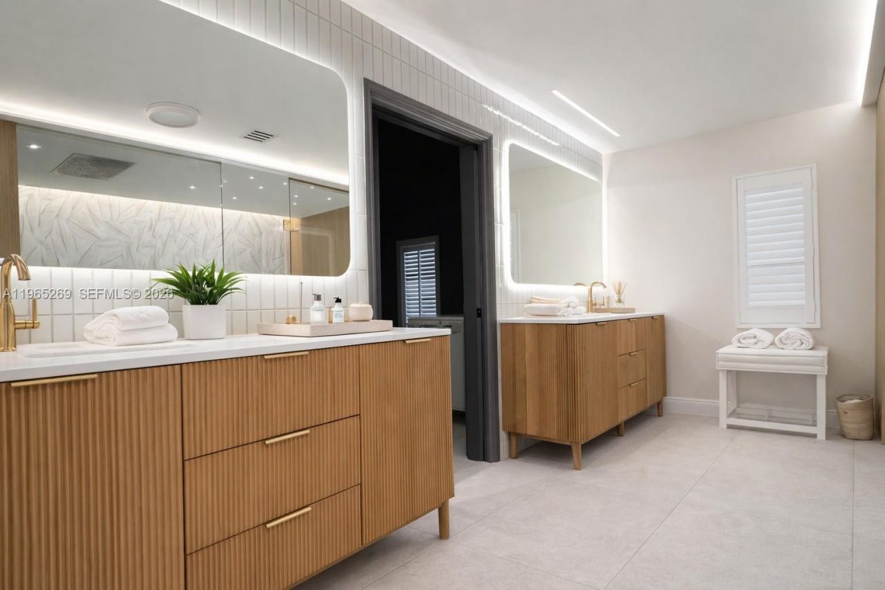 7440 SW 174th St, Palmetto Bay, FL 33157 Photo