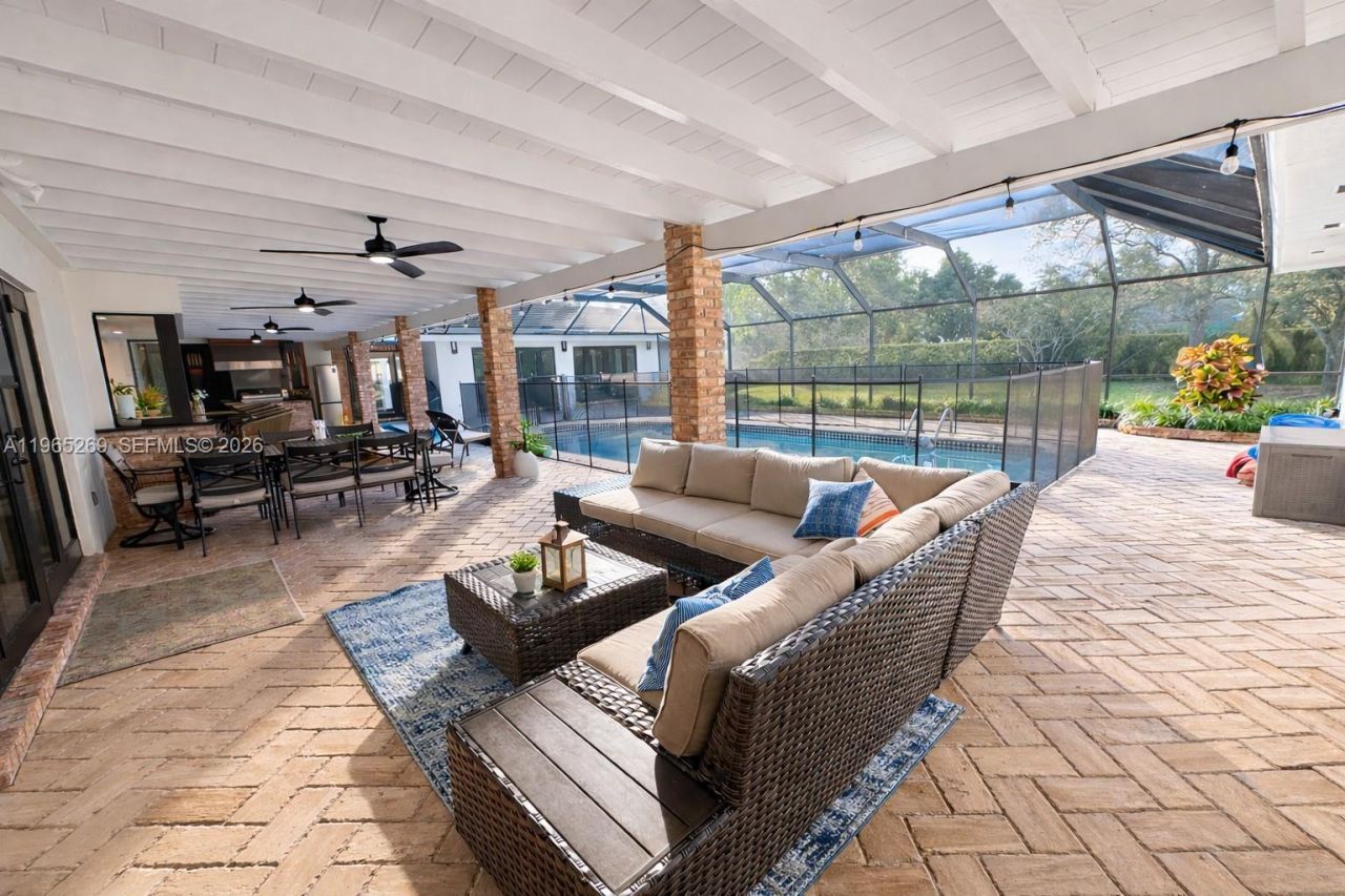 7440 SW 174th St, Palmetto Bay, FL 33157 Photo