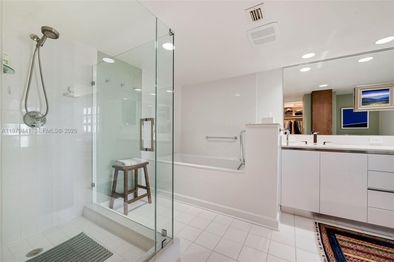 600 Biltmore Way, Unit 1018, Coral Gables, FL 33134 Photo