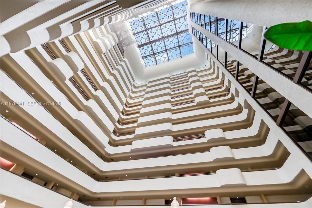 600 Biltmore Way, Unit 1018, Coral Gables, FL 33134 Photo