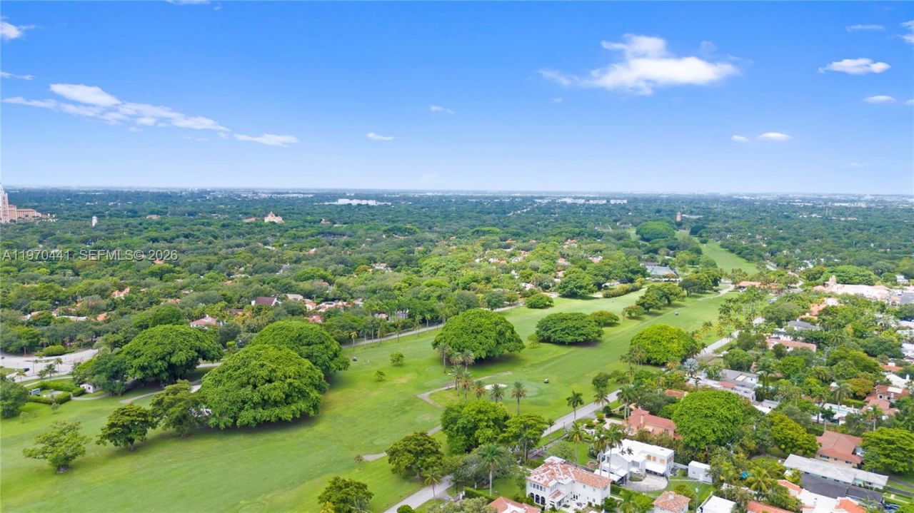 600 Biltmore Way, Unit 1018, Coral Gables, FL 33134 Photo