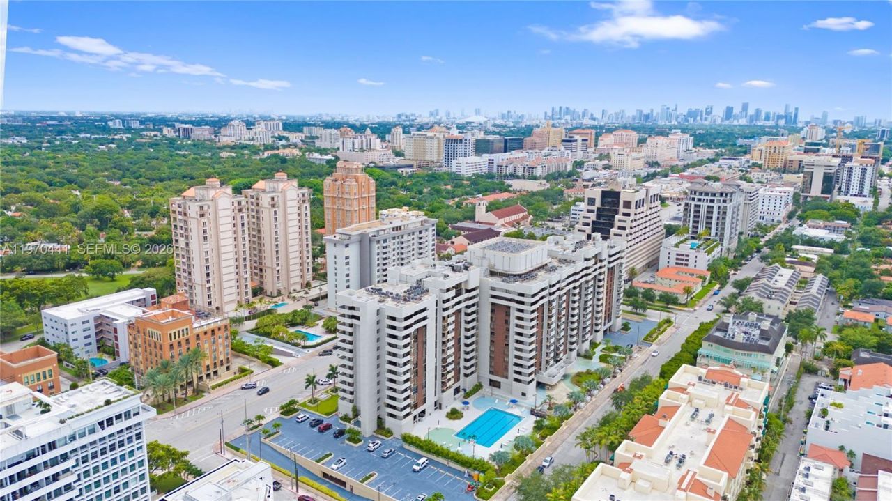 600 Biltmore Way, Unit 1018, Coral Gables, FL 33134 Photo