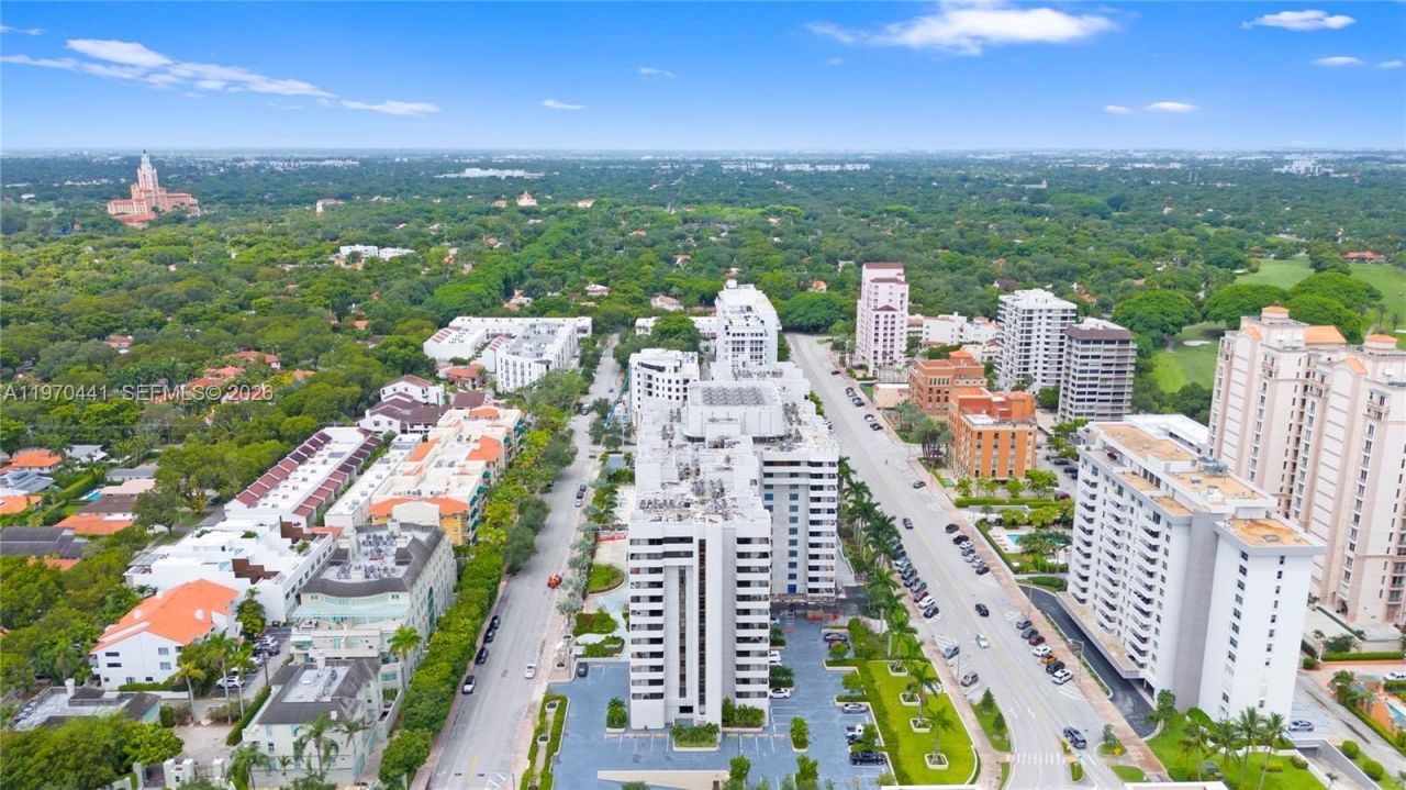 600 Biltmore Way, Unit 1018, Coral Gables, FL 33134 Photo