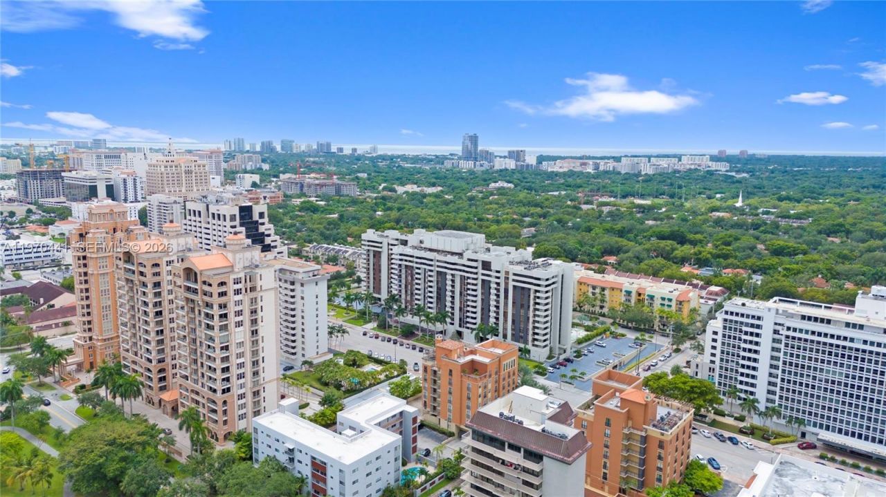 600 Biltmore Way, Unit 1018, Coral Gables, FL 33134 Photo