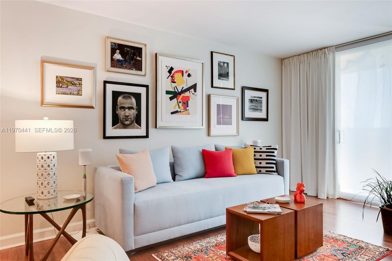 600 Biltmore Way, Unit 1018, Coral Gables, FL 33134 Photo