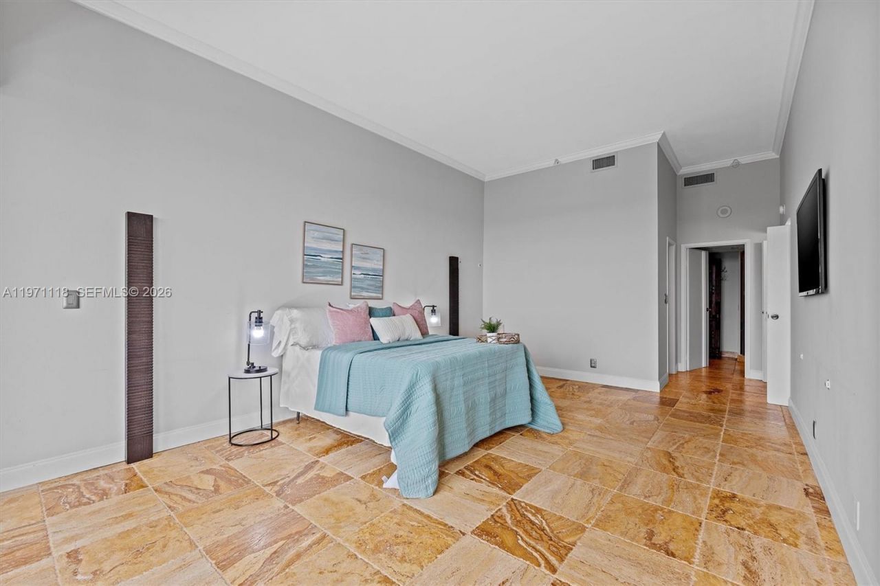 1900 Consulate Pl, Unit 2205, West Palm Beach, FL 33401 Photo