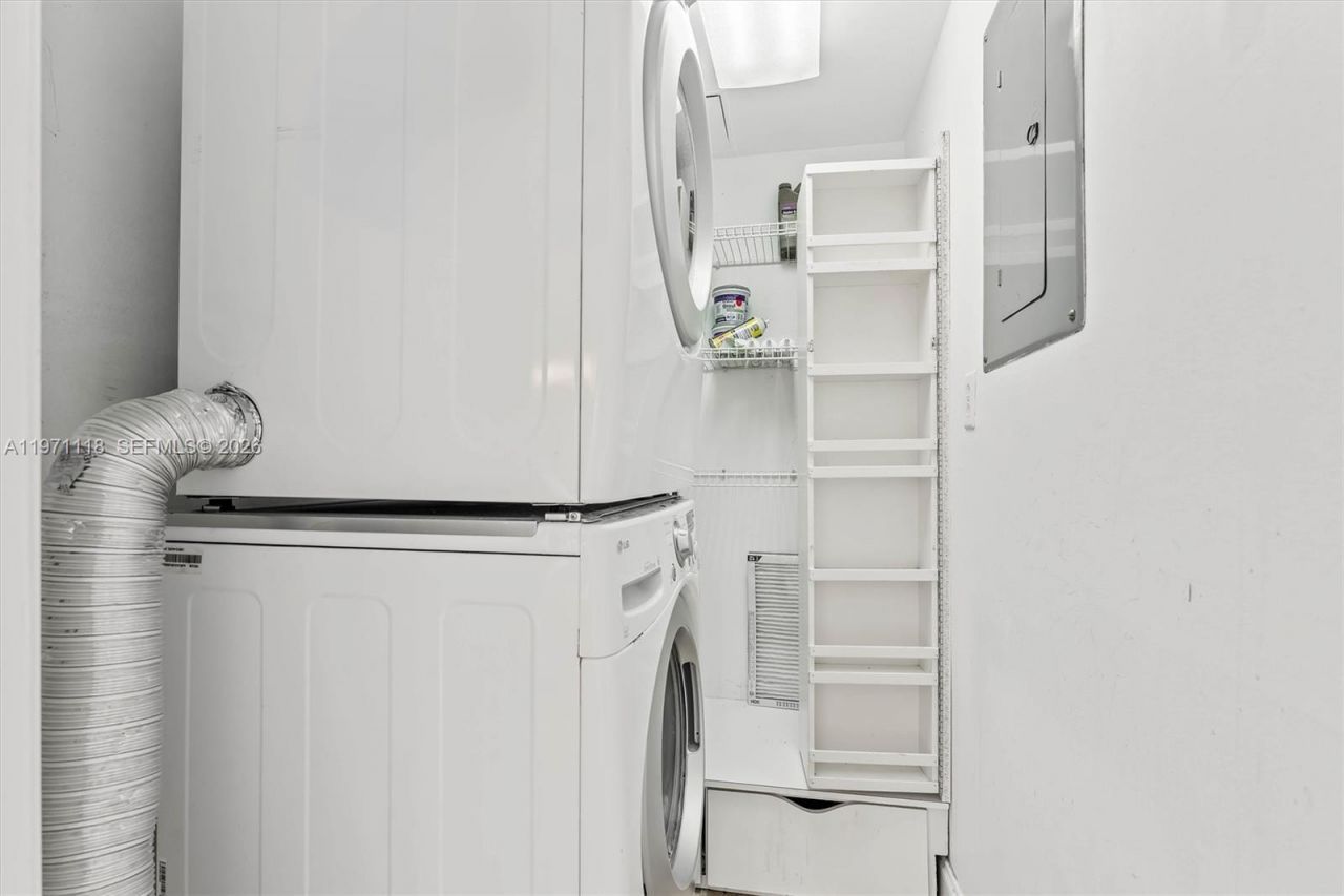 1900 Consulate Pl, Unit 2205, West Palm Beach, FL 33401 Photo