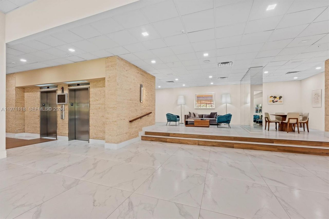 1900 Consulate Pl , Unit 2205, West Palm Beach, FL 33401 Photo