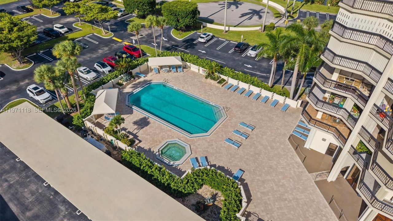 1900 Consulate Pl , Unit 2205, West Palm Beach, FL 33401 Photo