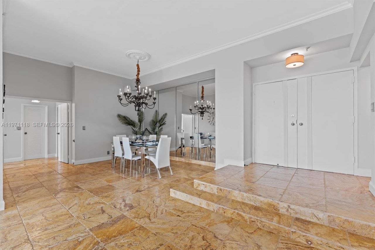 1900 Consulate Pl, Unit 2205, West Palm Beach, FL 33401 Photo