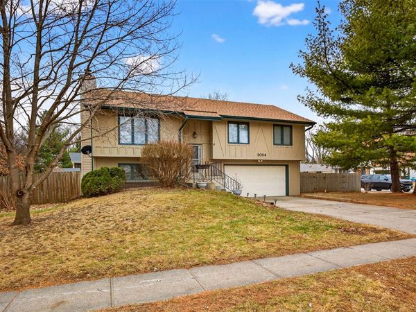 9084 Clark Street, Clive, IA 50325