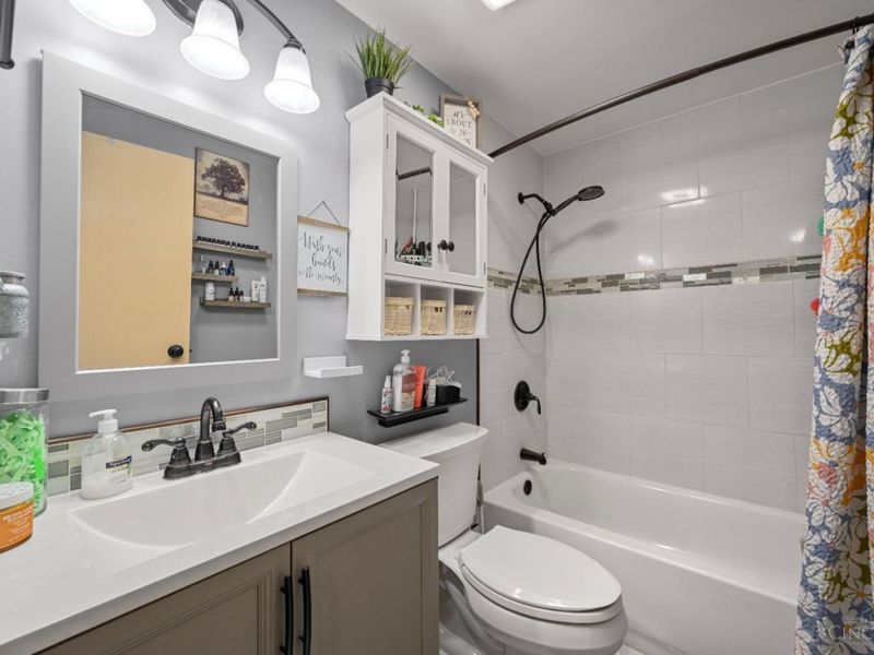 130 Country View Drive, Harrison, OH 45030 Photo 9