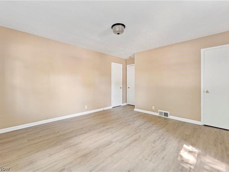 1255 Dover Avenue, Akron, OH 44320 Photo 19