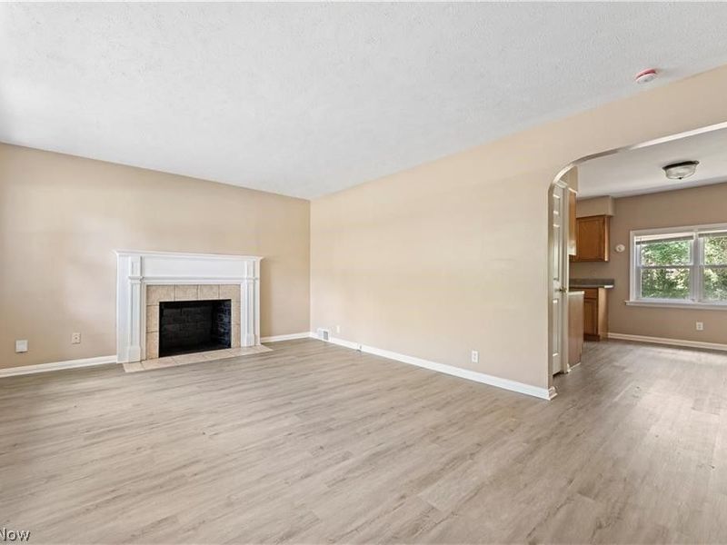 1255 Dover Avenue, Akron, OH 44320 Photo 5