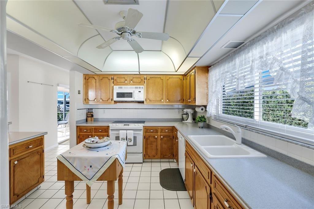 1160 Martinique Ct, Marco Island, FL 34145 Photo