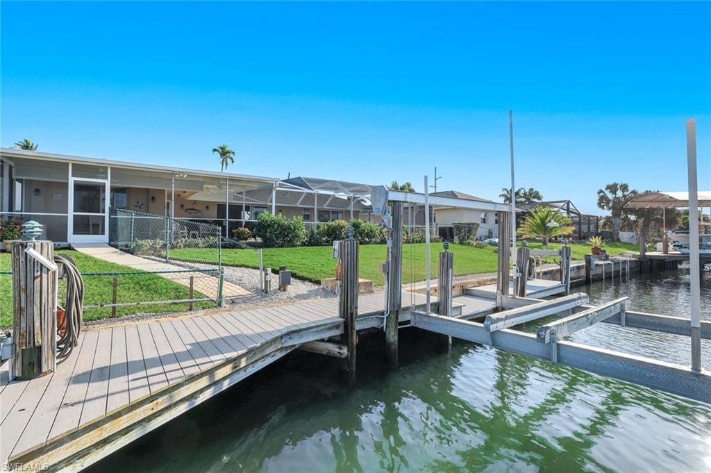 1160 Martinique Ct, Marco Island, FL 34145 Photo
