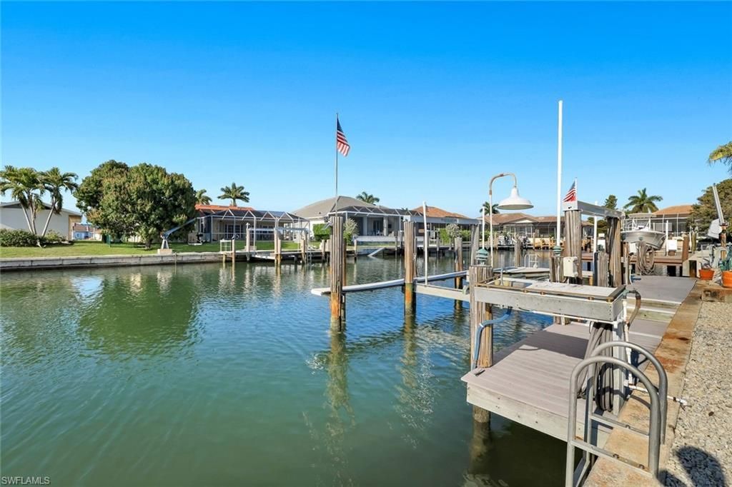 1160 Martinique Ct, Marco Island, FL 34145 Photo