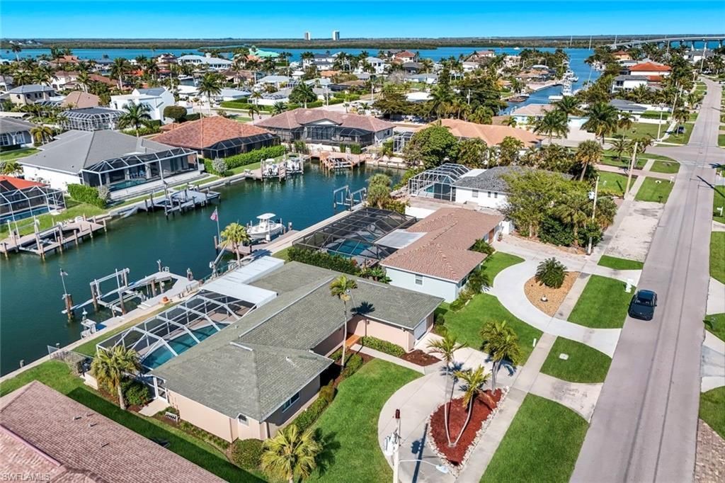 1160 Martinique Ct, Marco Island, FL 34145 Photo