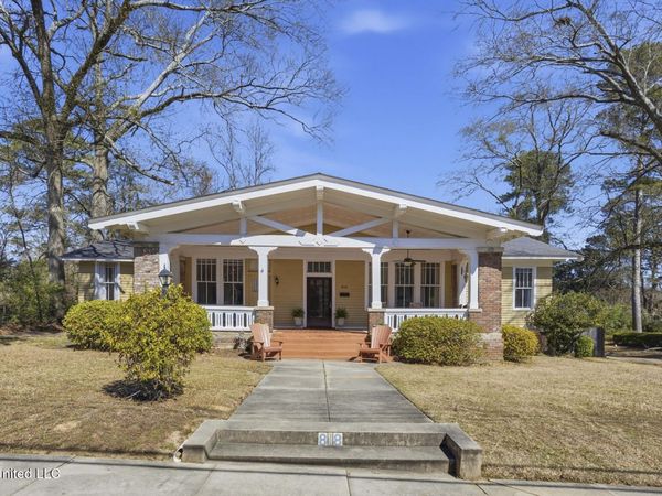 818 Pinehurst Place, Jackson, MS 39202