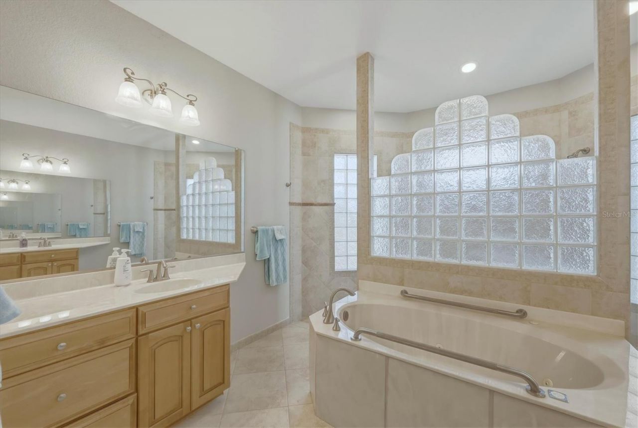 4967 Wild Daisy Lane, Venice, FL 34293 Photo