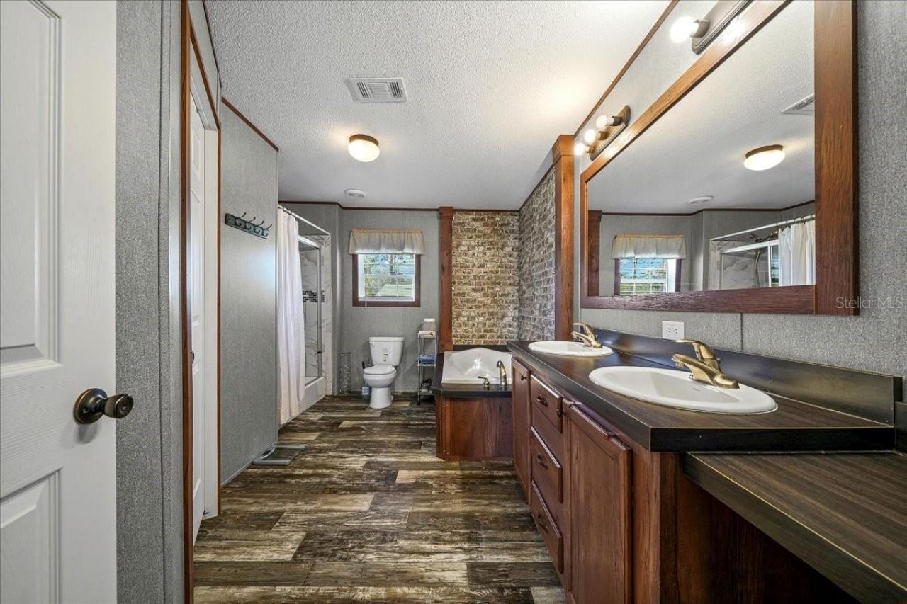 6270 SE 147th Court, Morriston, FL 32668 Photo