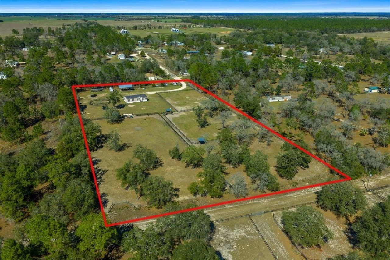 6270 SE 147th Court, Morriston, FL 32668 Photo