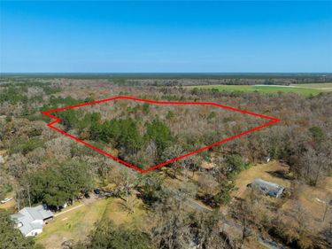 FOURACRE CIRCLE , CALLAHAN, FL 32011