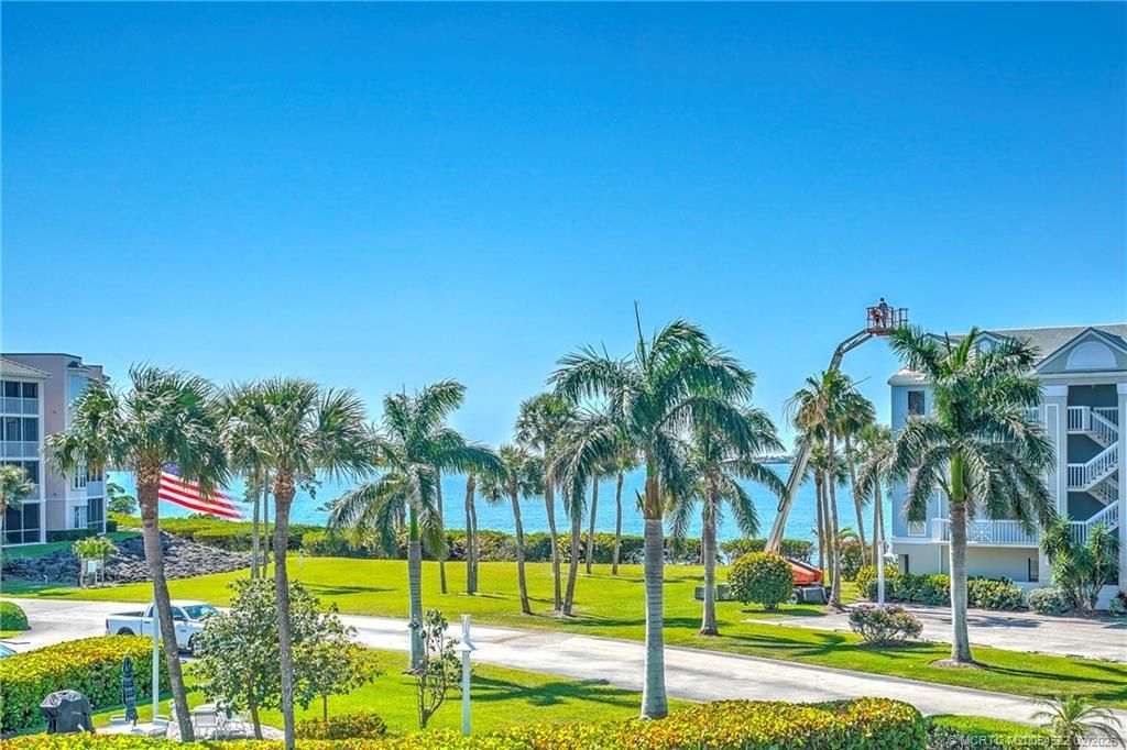 40 NE Plantation Road, Unit 309, Stuart, FL 34996 Photo