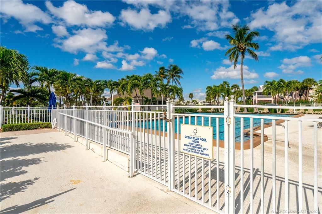 40 NE Plantation Road, Unit 309, Stuart, FL 34996 Photo