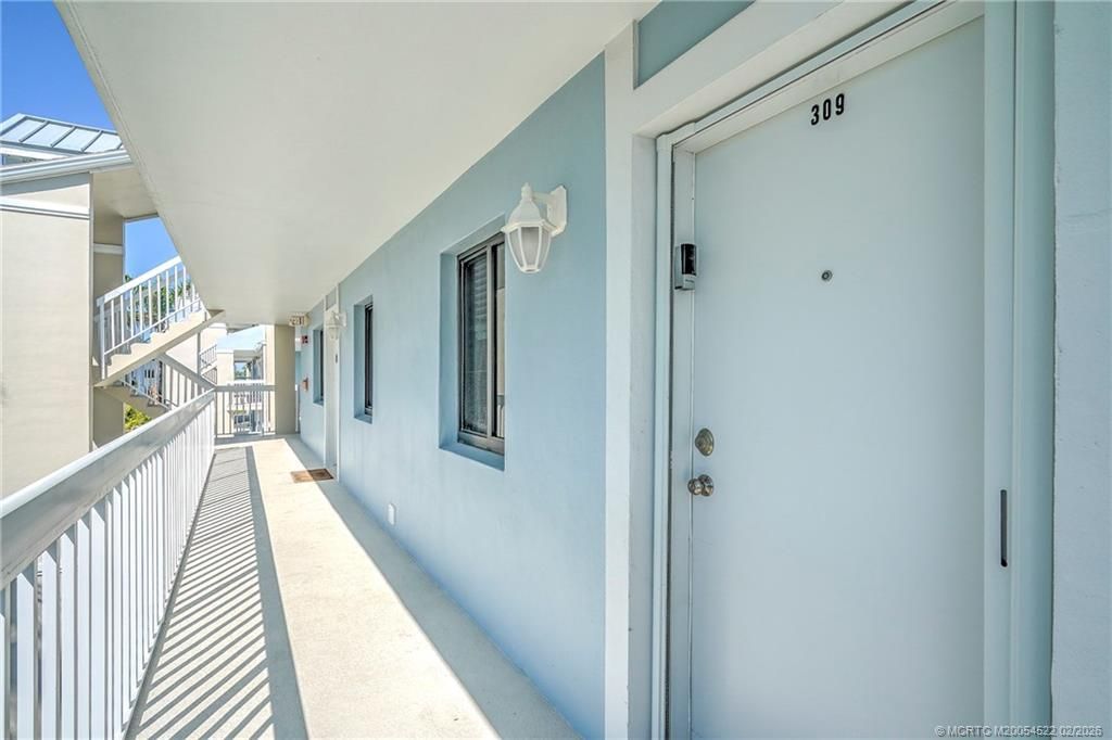 40 NE Plantation Road, Unit 309, Stuart, FL 34996 Photo