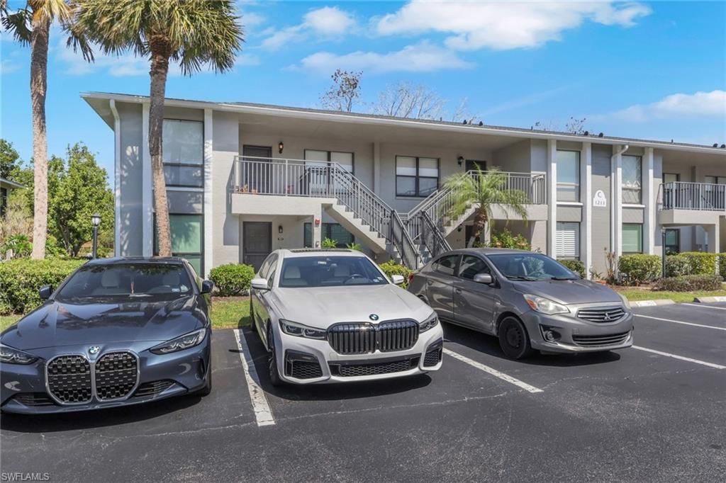 1211 Commonwealth Cir, Unit C201, Naples, FL 34116 Photo