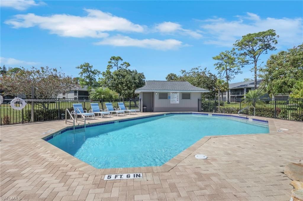 1211 Commonwealth Cir, Unit C201, Naples, FL 34116 Photo