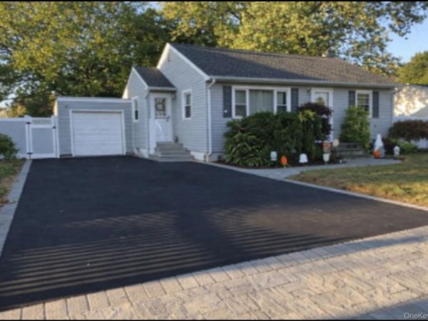 449 51st Street, Lindenhurst, NY 11757