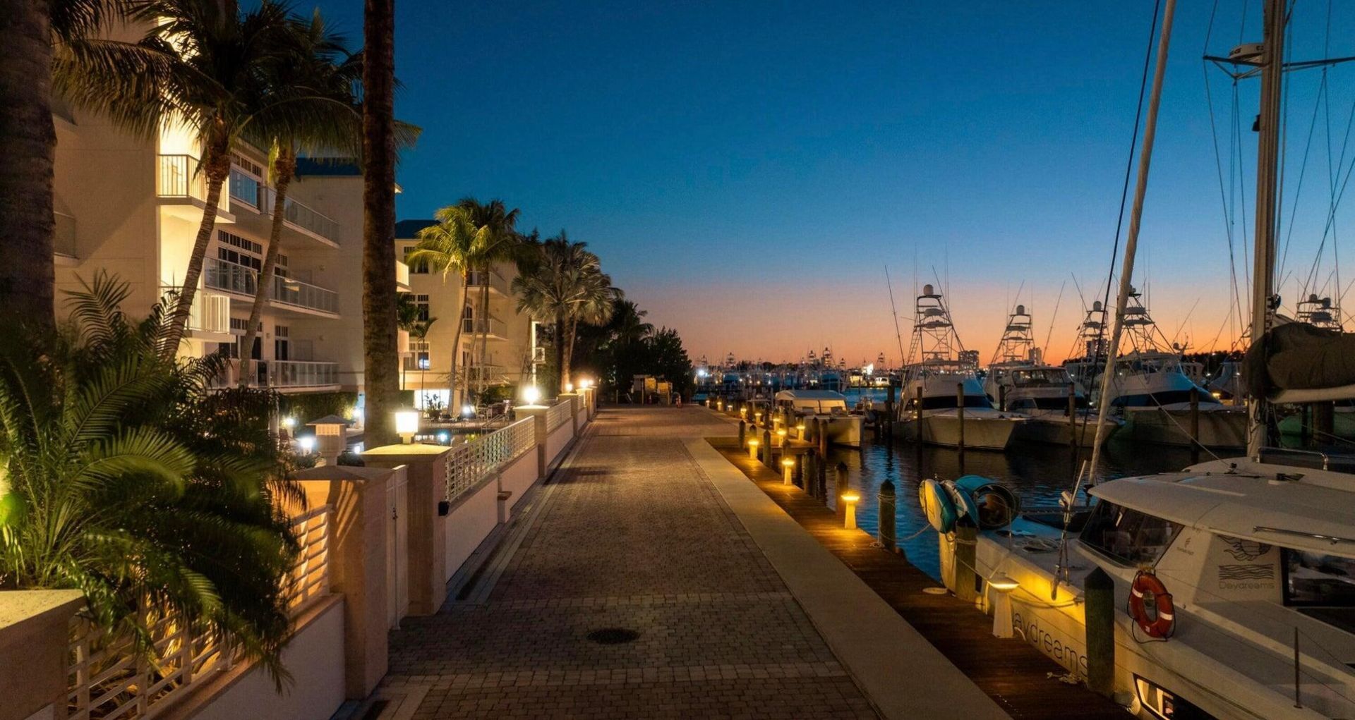 184 Lake Drive, Unit 2-103, Palm Beach Shores, FL 33404 Photo