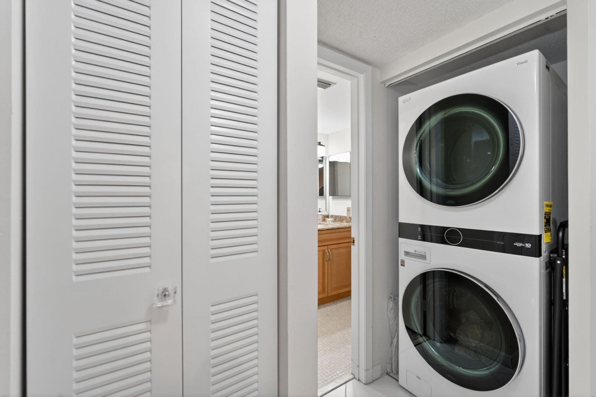 6866 Huntington Lane, Unit 304, Delray Beach, FL 33446 Photo