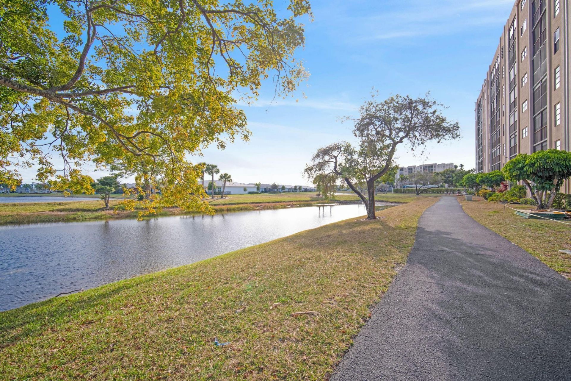 6866 Huntington Lane, Unit 304, Delray Beach, FL 33446 Photo
