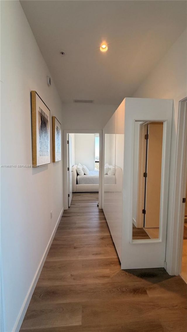 1642 NE 1st Ave, Unit 2705, Miami, FL 33132 Photo