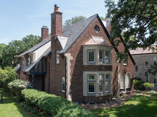 2635 Newton Avenue S, Minneapolis, MN 55405