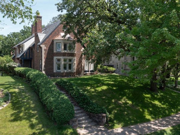 2635 Newton Avenue S, Minneapolis, MN 55405