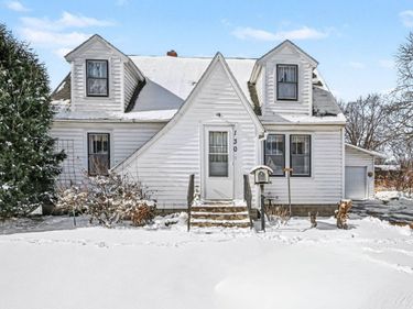 130 S Grove Street, Belle Plaine, MN 56011