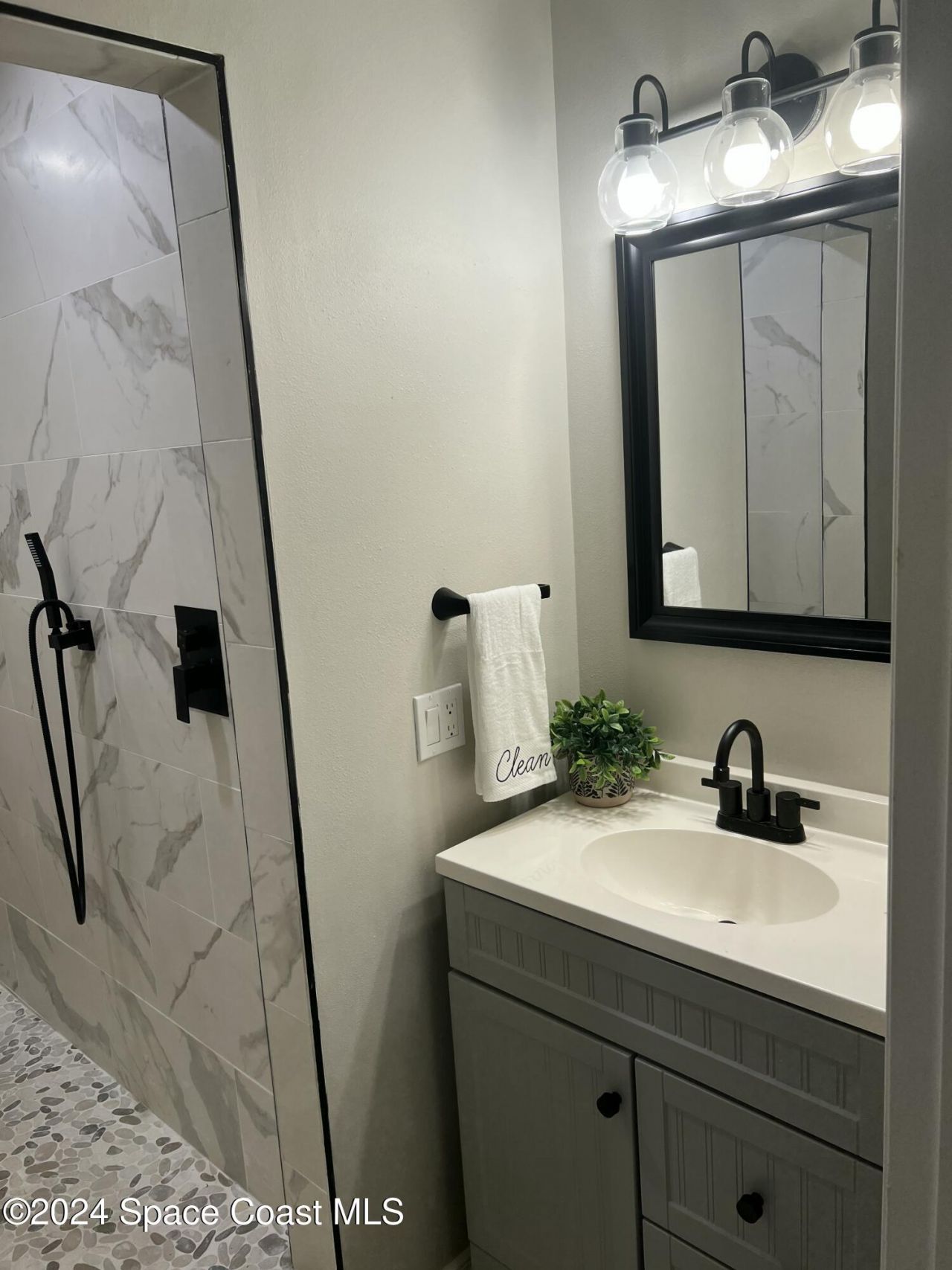 1668 Clover Circle, Melbourne, FL 32935 Photo