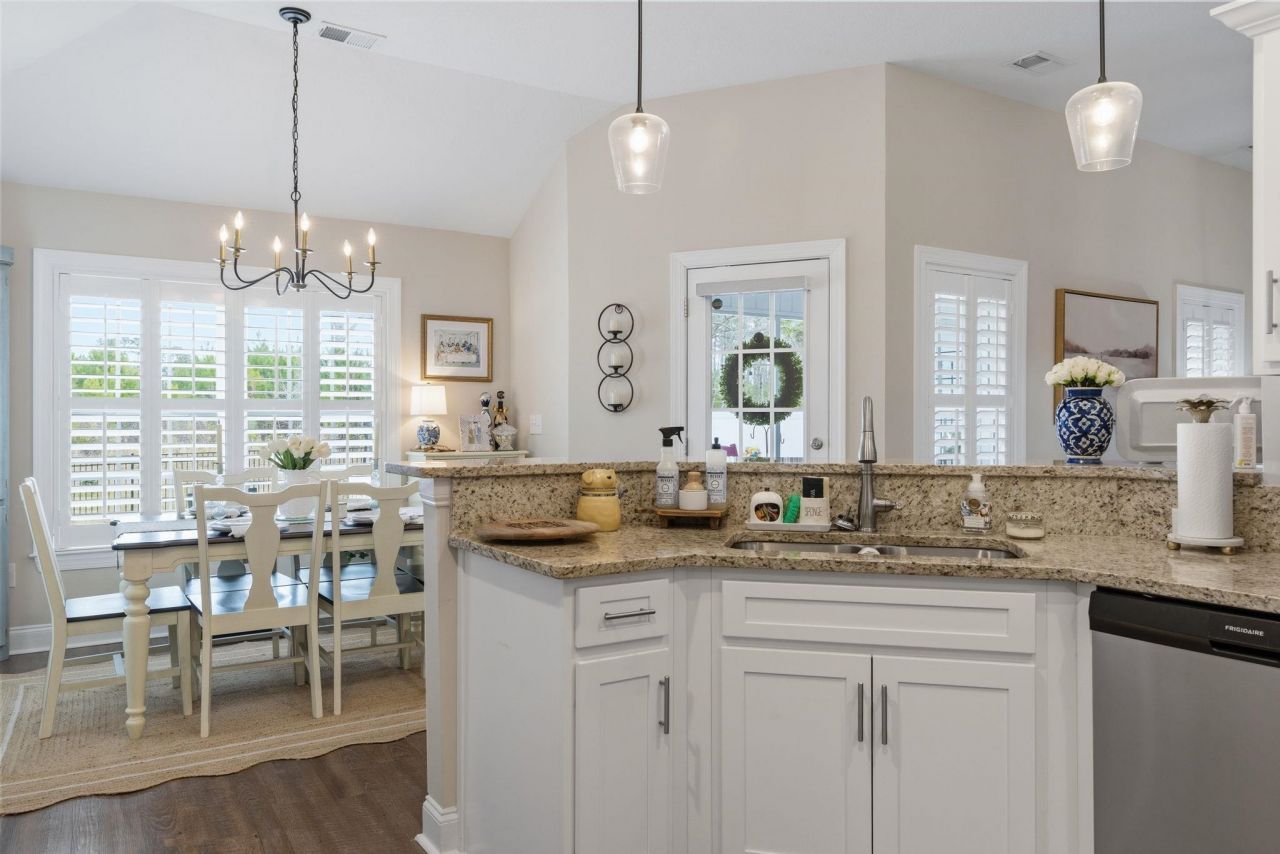 4765 Myrtle West Dr. Photo 16