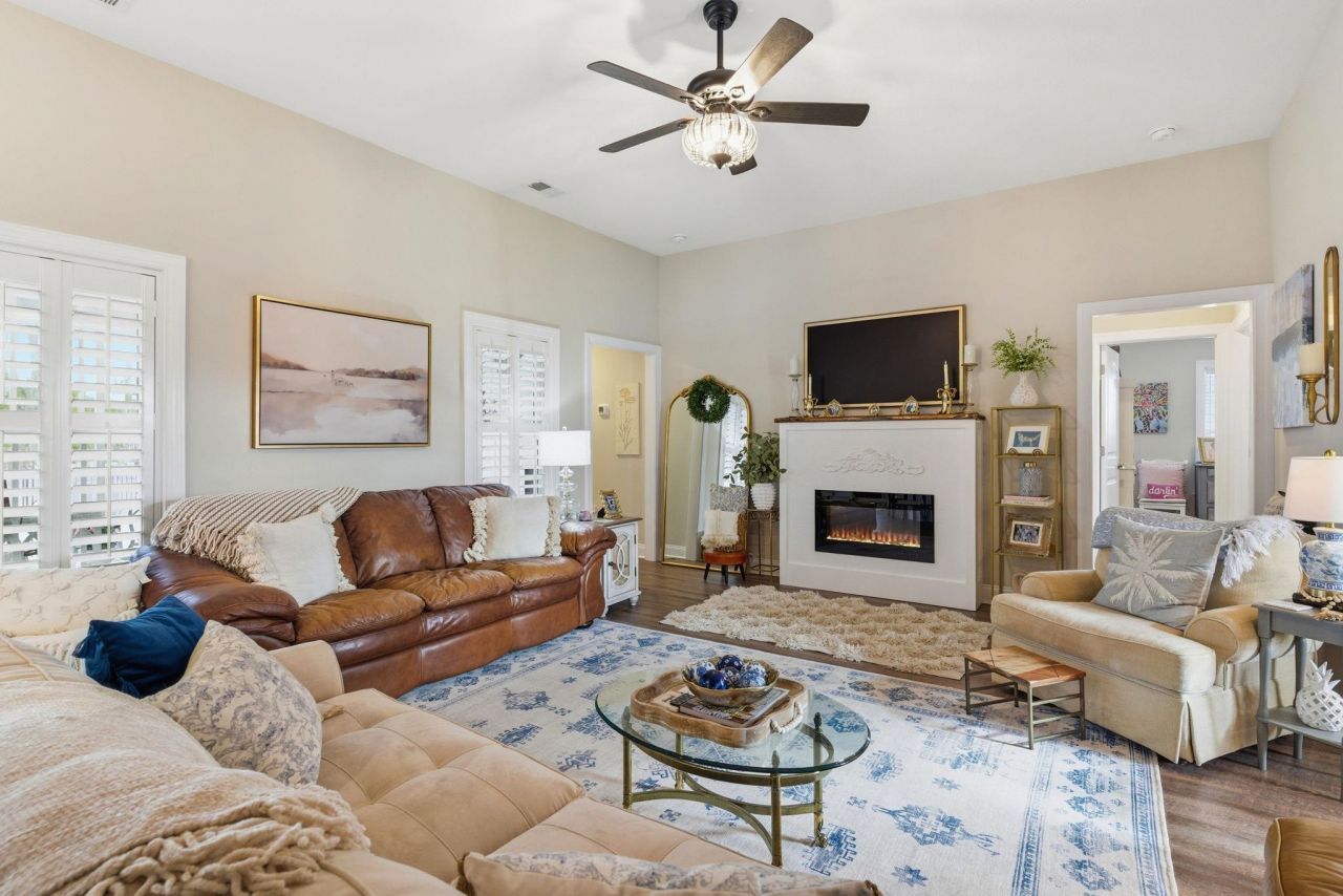 4765 Myrtle West Dr. Photo 8