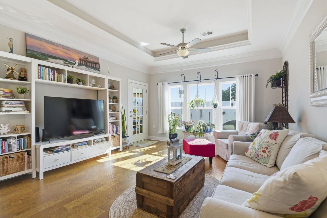 231 Je Edward Dr. Photo 17